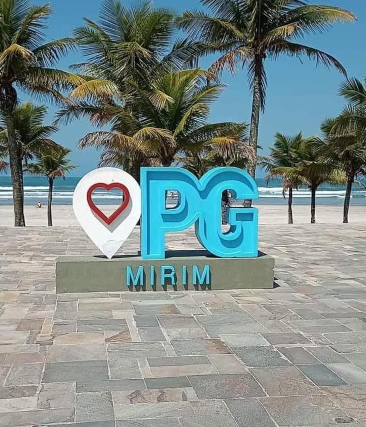 Completo Pertinho Da Praia! Wi-fi E Muito Praia Grande (Santos)